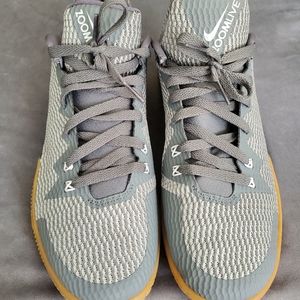 NWOT Nike ZoomLive Sneakers